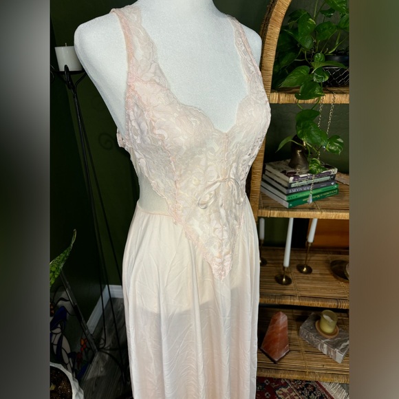 Baby Light Pink Vintage Lacy Sheer Too V Neck Long Night Dress Lingerie - Picture 3 of 4